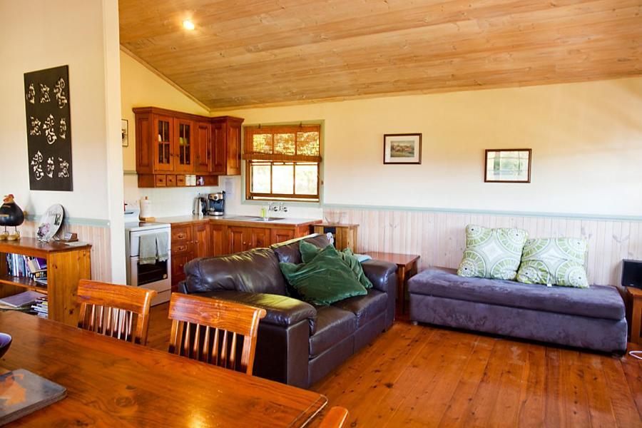 Minimbah Farm Cottages-Family Farmstay- Choose From 2 & 3 Bedroom Cottages And 6 Bedroom House Kangaroo Valley Kültér fotó