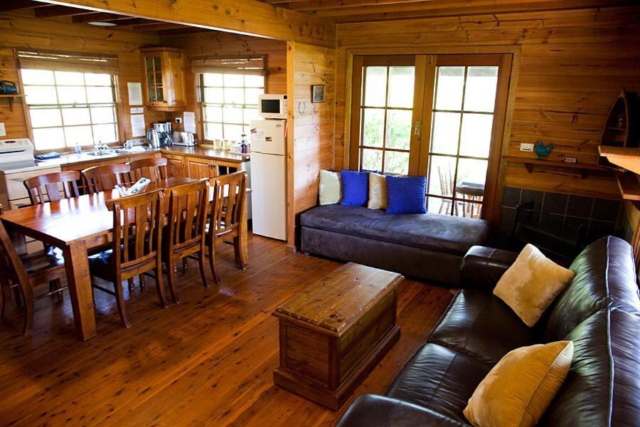 Minimbah Farm Cottages-Family Farmstay- Choose From 2 & 3 Bedroom Cottages And 6 Bedroom House Kangaroo Valley Kültér fotó
